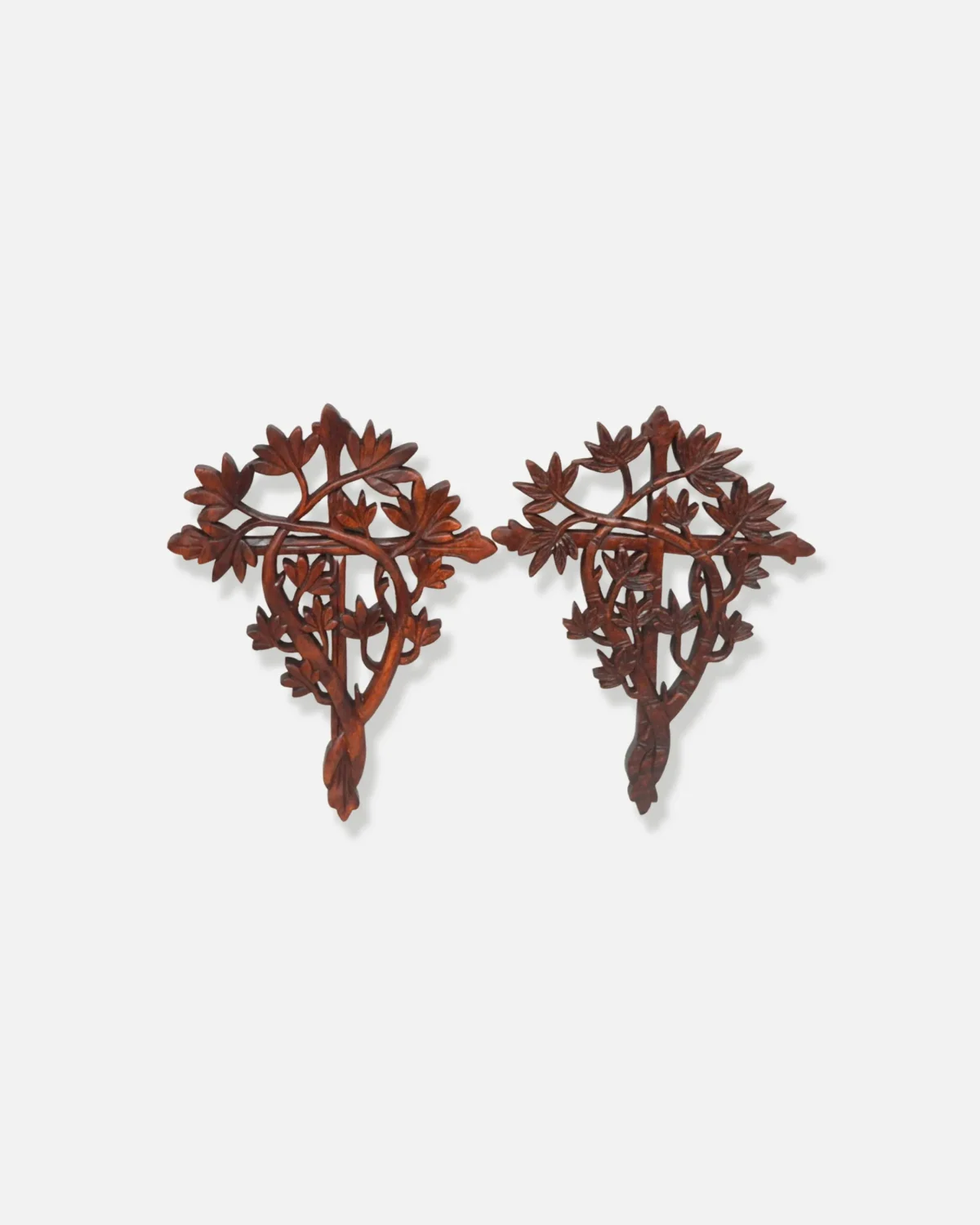 CRUZ CON FOLLAJE DE MADERA