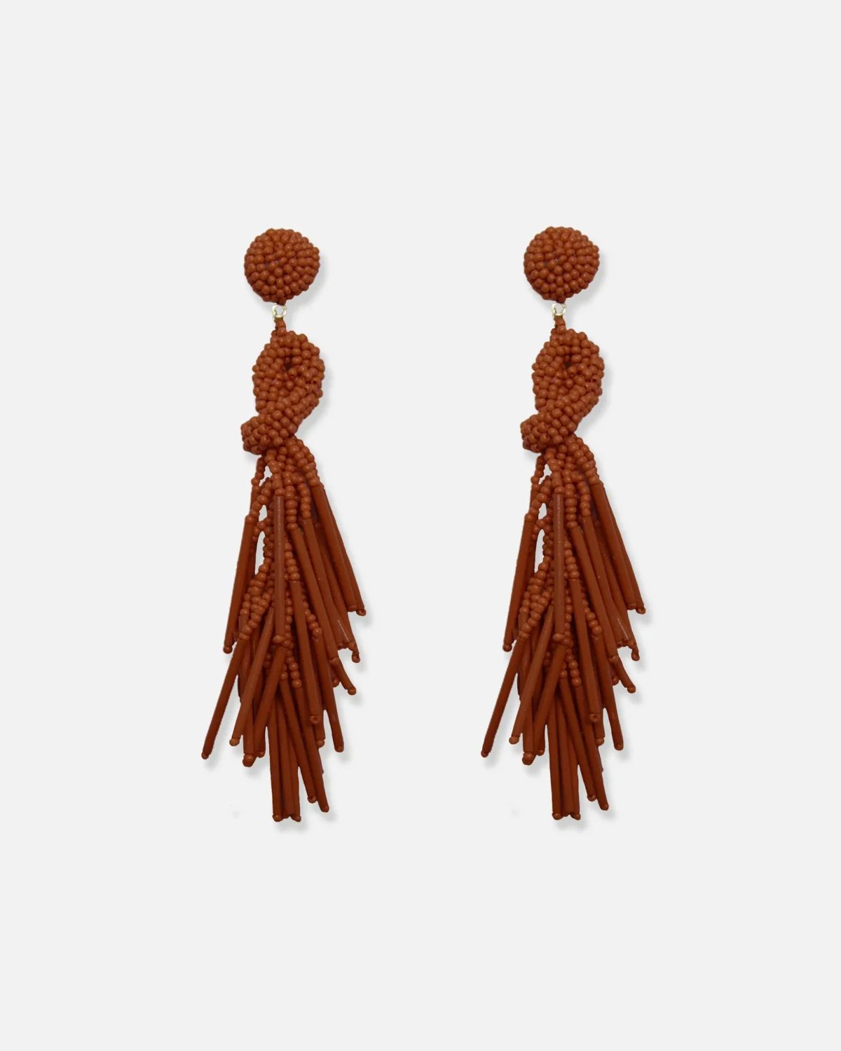 ARETE CASCADA CON NUDO DE CUENTAS