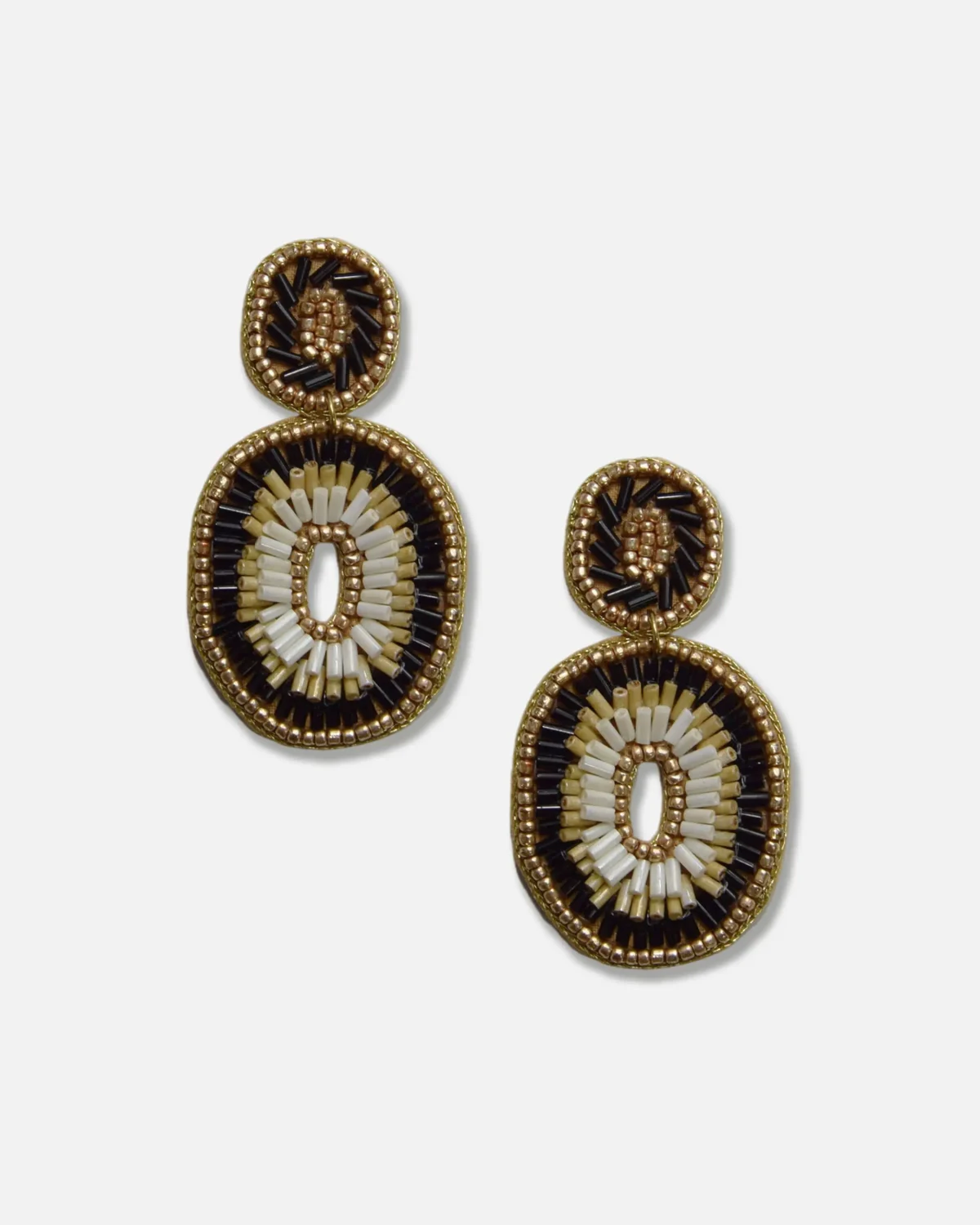 ARETE CIRCULAR CANUTILLO CORTO